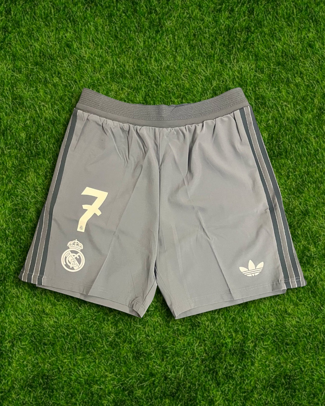 Short Real Madrid Gris 2025