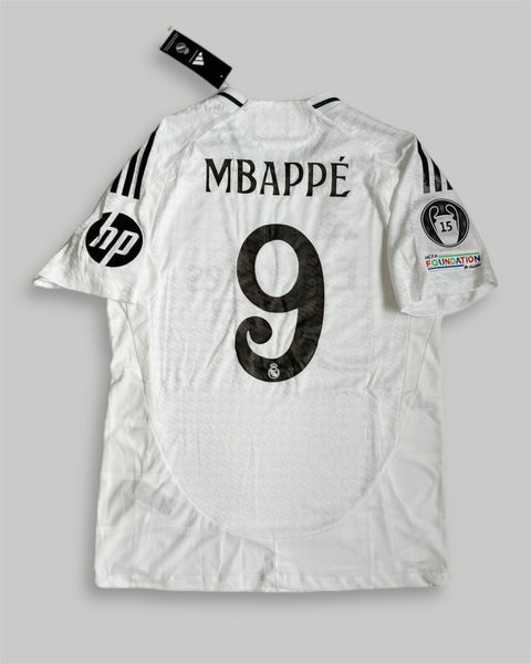 Real Madrid Titular 2025