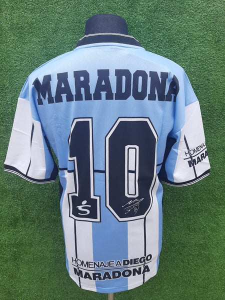 Argentinos 2001 Homenaje Maradona (6939241152703)