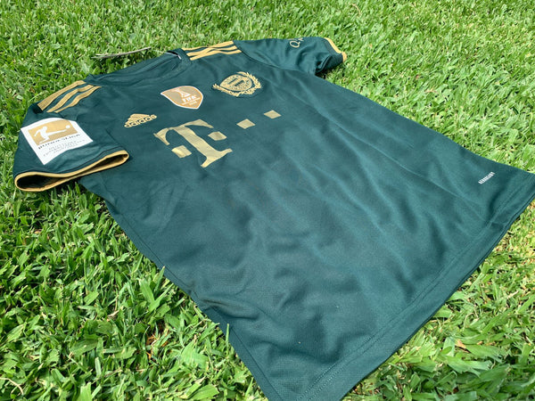 Bayern Munich 2021/22 Oktoberfest 📦